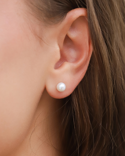 Pearl Stud Earrings in Gold