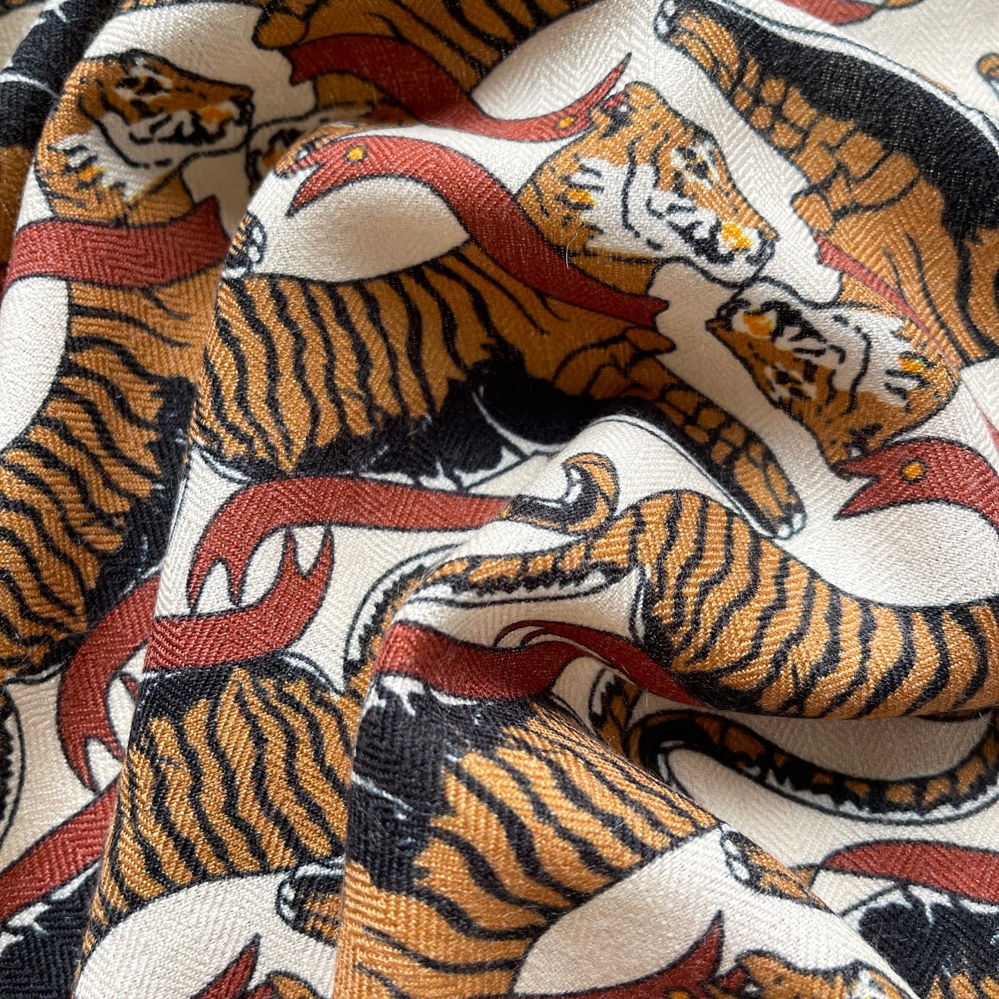 Tiger Reverie Cashmere Scarf - Unisex Luxury Silk Blended Scarf