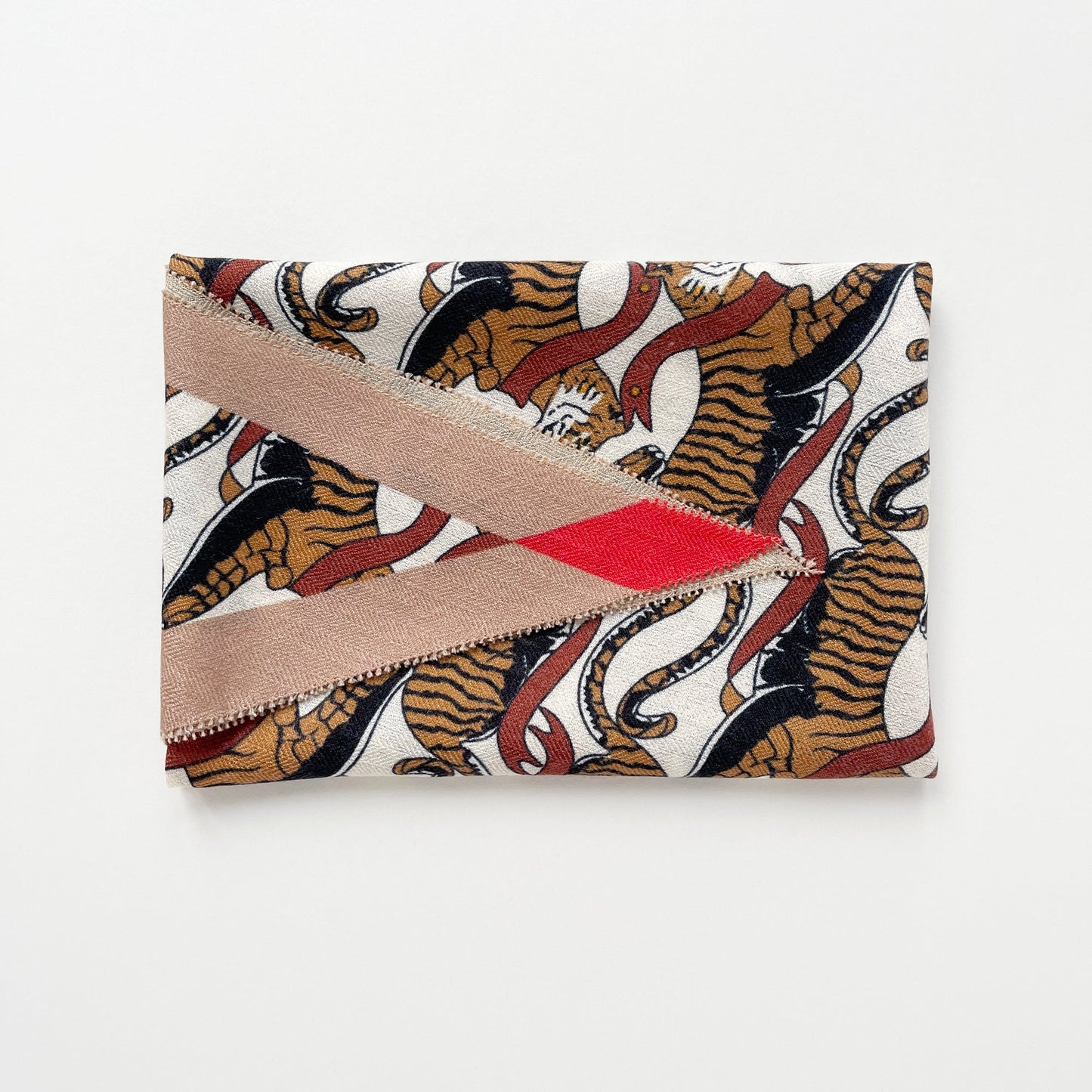 Tiger Reverie Cashmere Scarf - Unisex Luxury Silk Blended Scarf