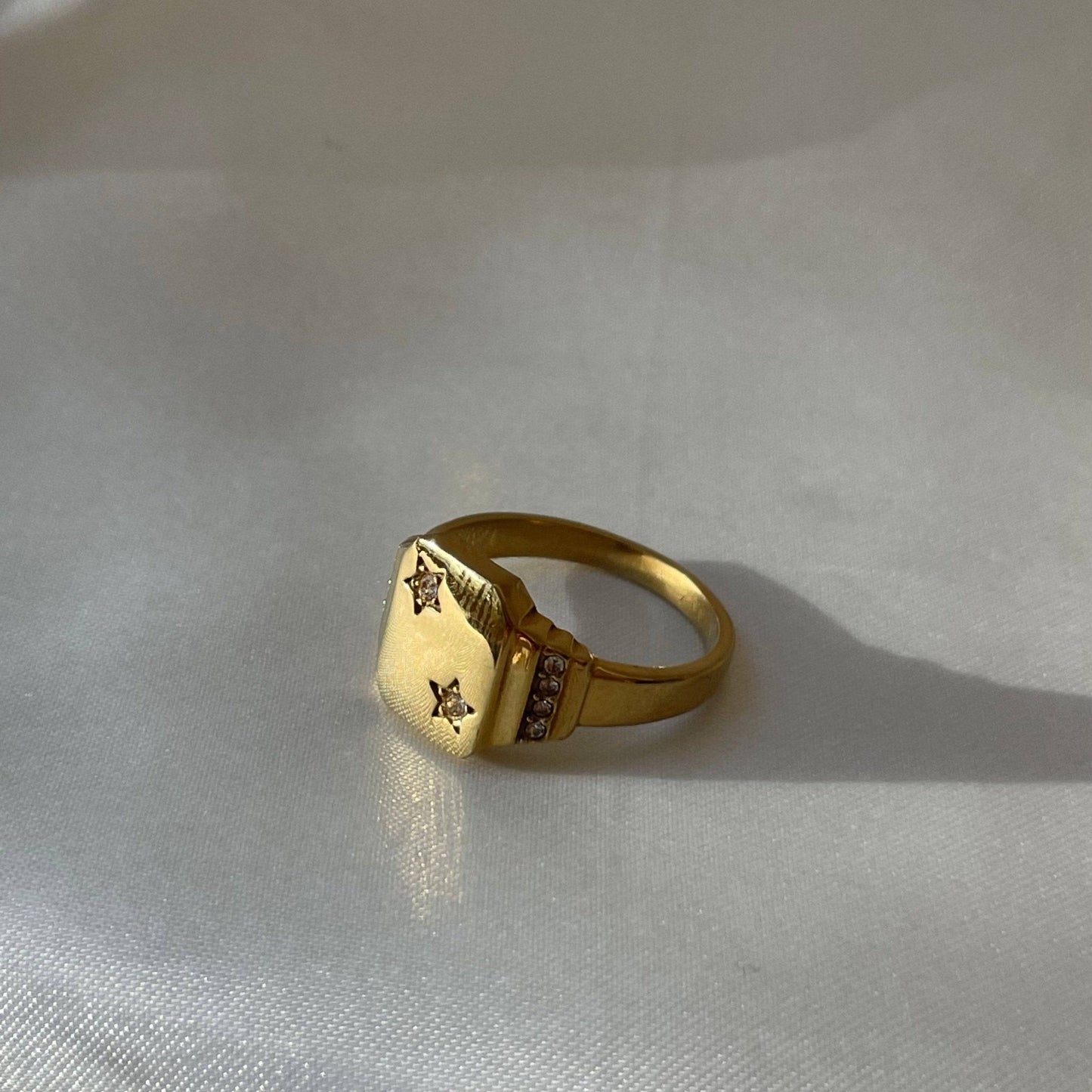 Álainn Ring