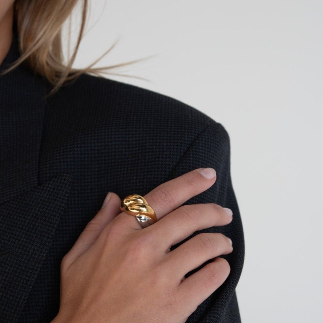 Carrie Ring