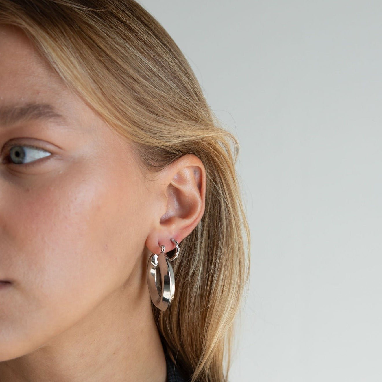 Ellie Hoops