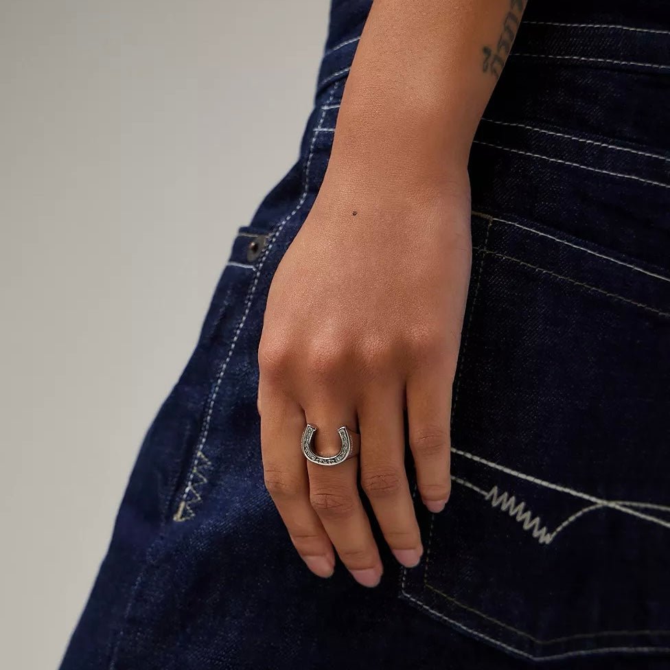 Hennessy Ring