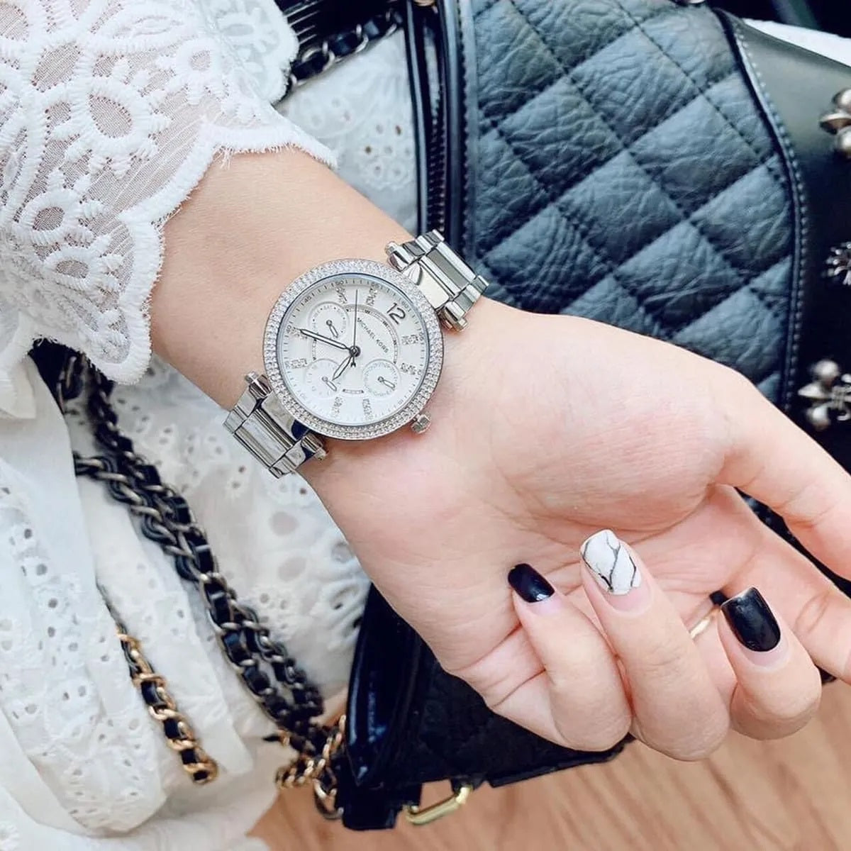 Michael Kors Women’s Watch Stainless Steel Silver Strap With Silver Dial MK5615