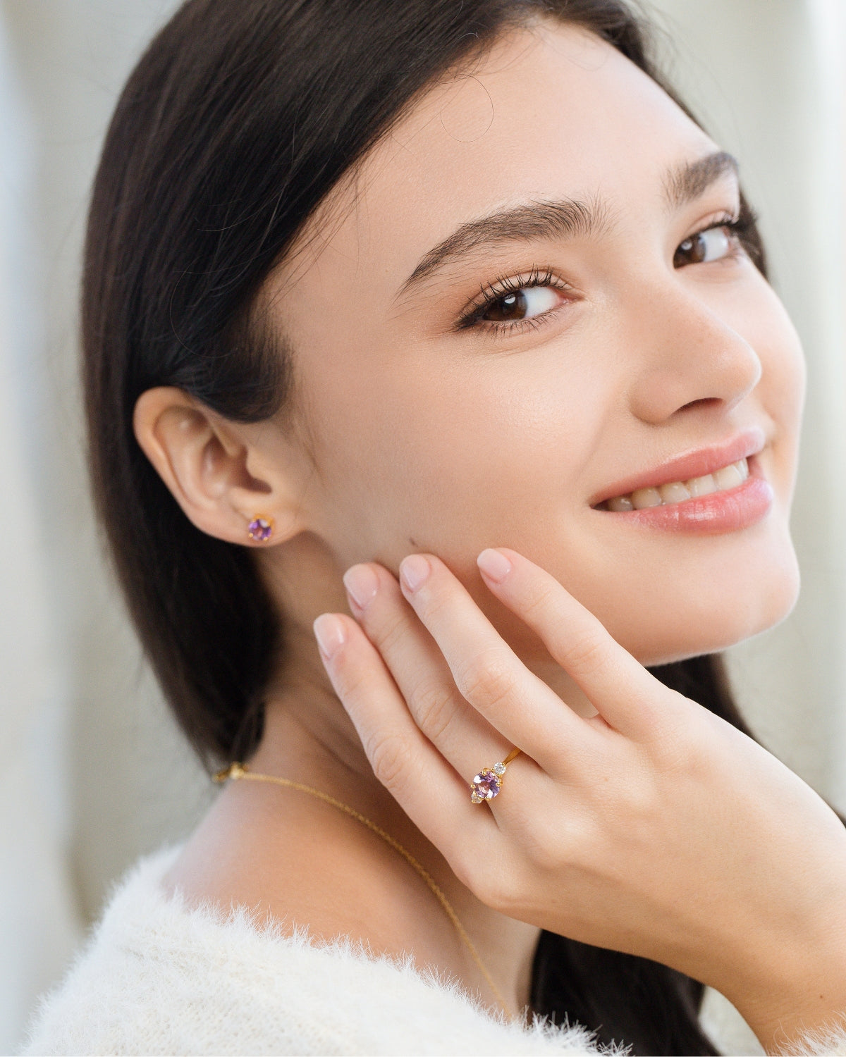 Lavender Amethyst Round Stud Earrings 6 mm in 18k Gold Vermeil