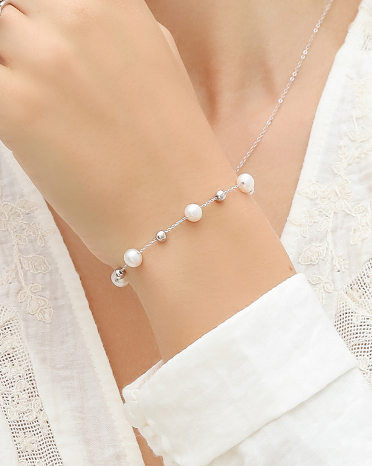 Pearl Bracelet in Sterling Silver