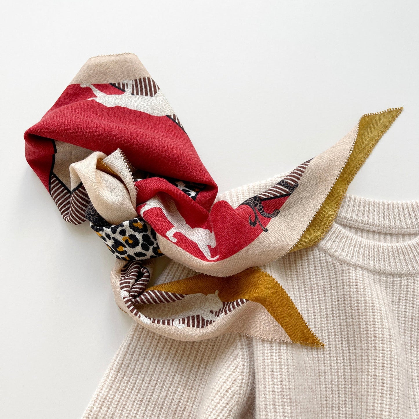 Red Black Leopard Charm Cashmere Scarf - Women's Luxury Silk Blended Scarf