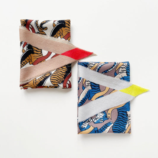 Tiger Reverie Cashmere Scarf - Unisex Luxury Silk Blended Scarf