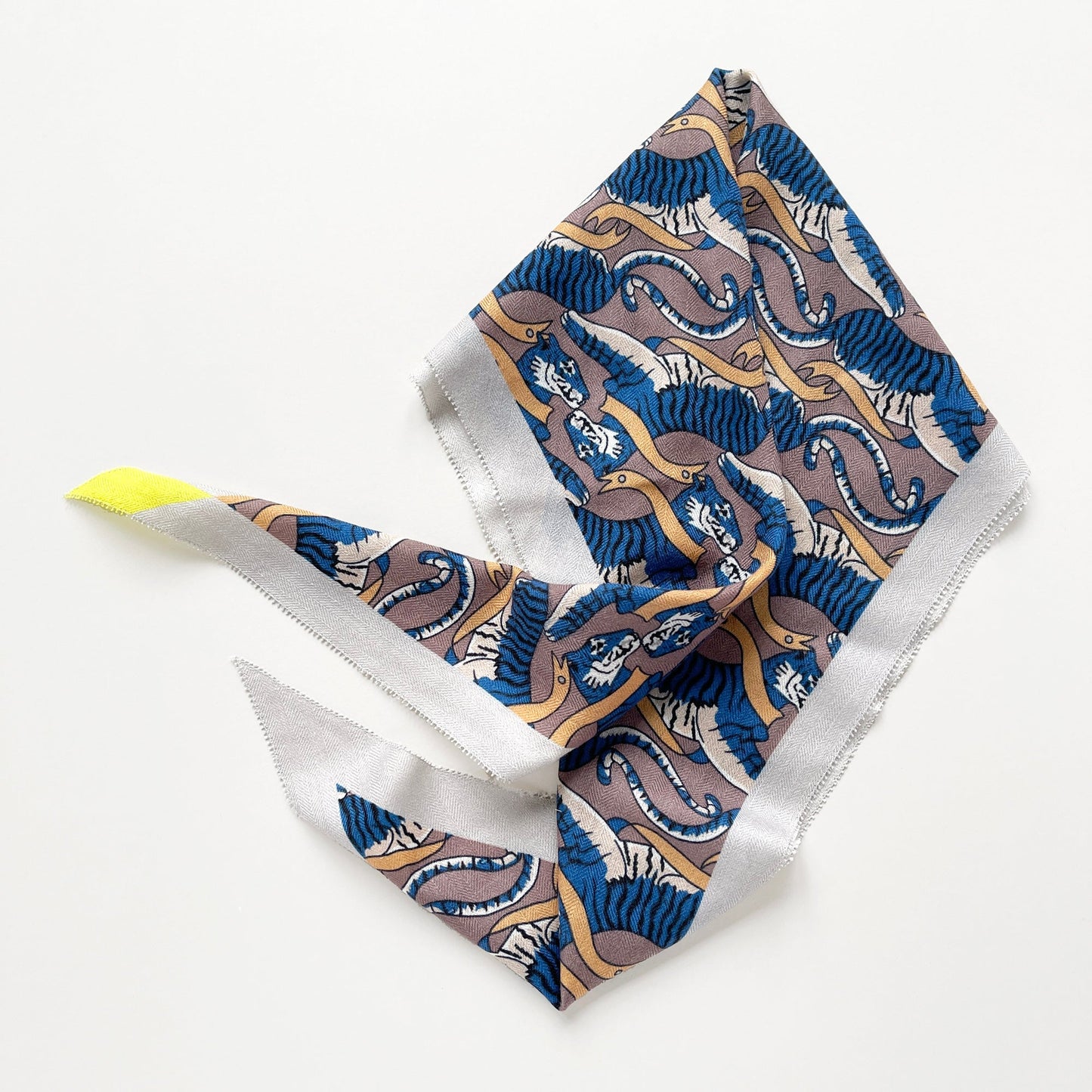 Tiger Reverie Cashmere Scarf - Unisex Luxury Silk Blended Scarf