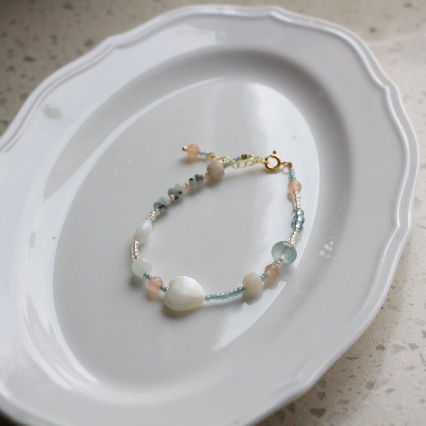 JEKIRA Creamy Pastel Shell & Seed Bead Set