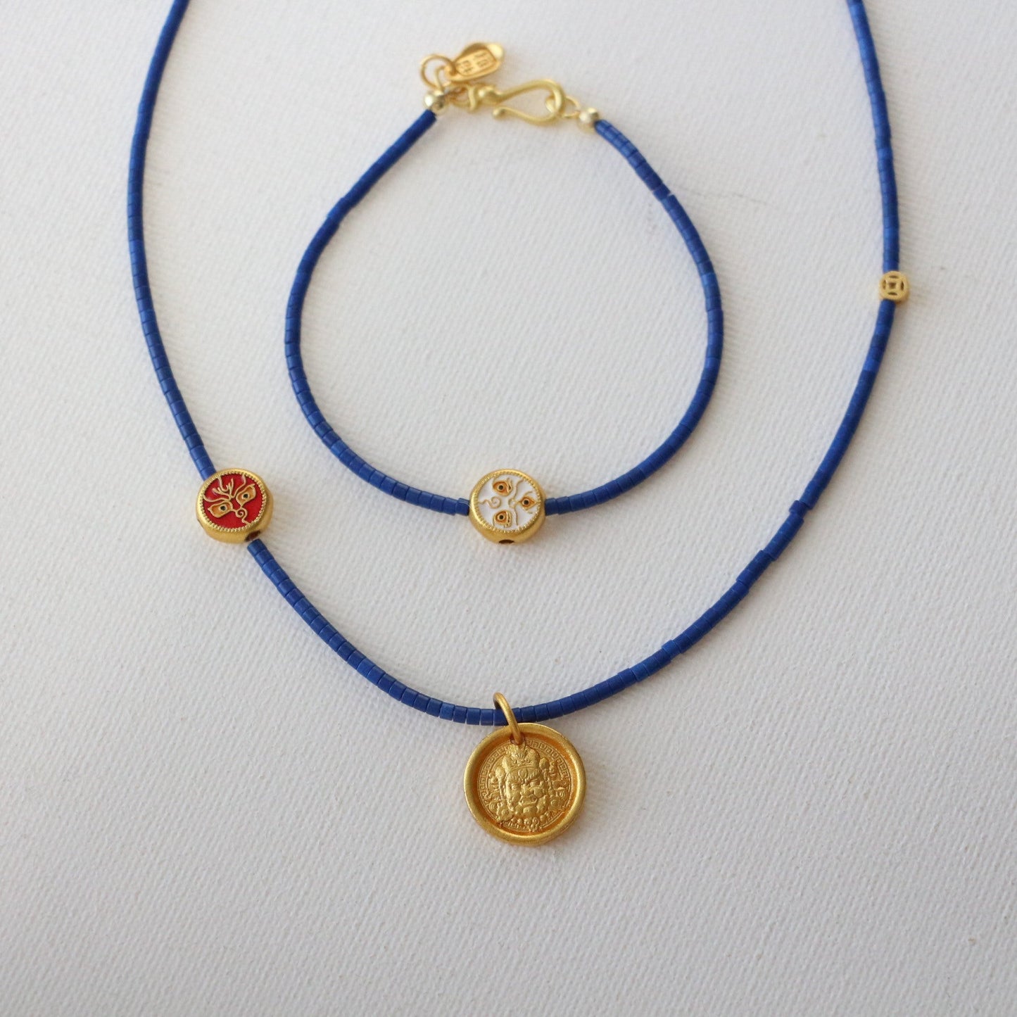 Jekira Lucky Circle Blue Gemstone Set – Adjustable Necklace & Bracelet