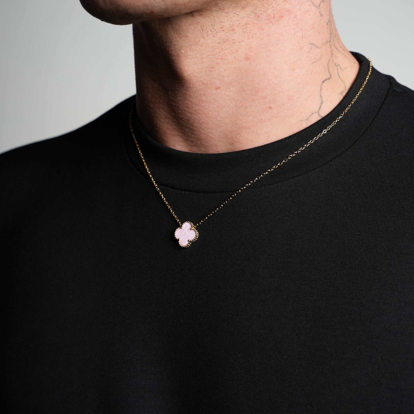 Gold Single Clover Necklace (Baby Pink)