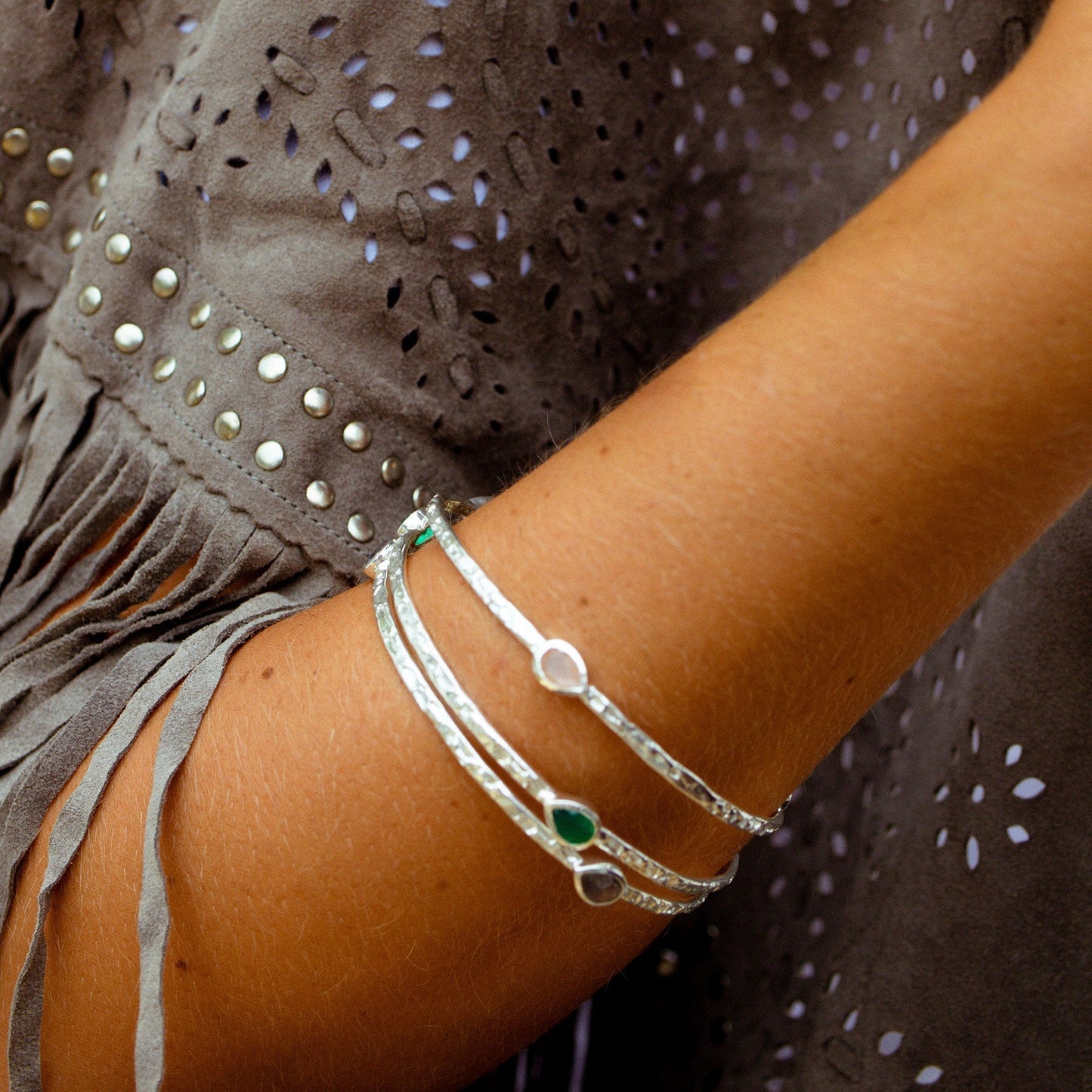 Simi Three Stone Stacking Bangle: Silver Labradorite