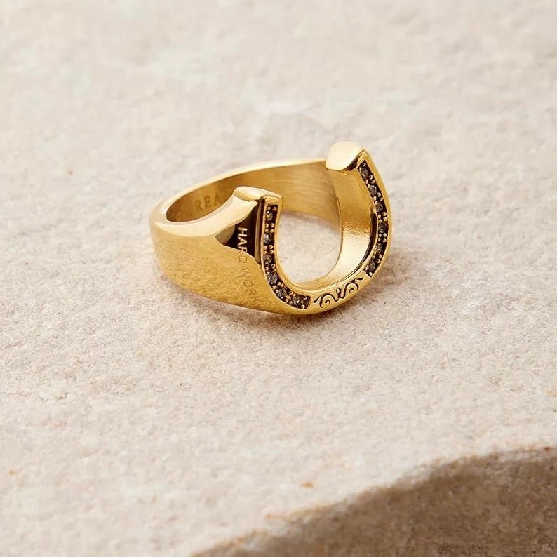 Hennessy Ring