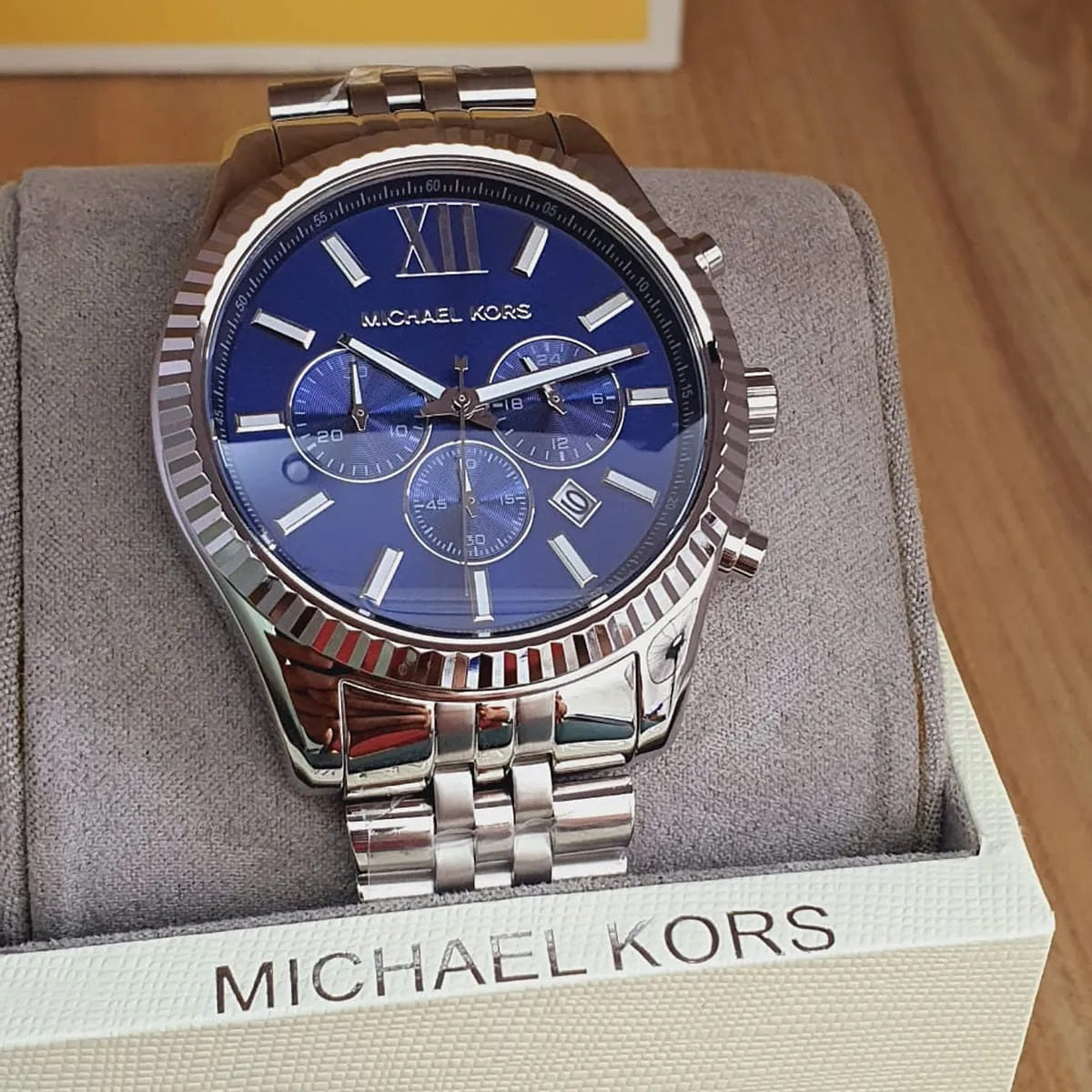 Michael Kors Men’s Watch Stainless Steel Silver Strap With Blue Dial MK8280