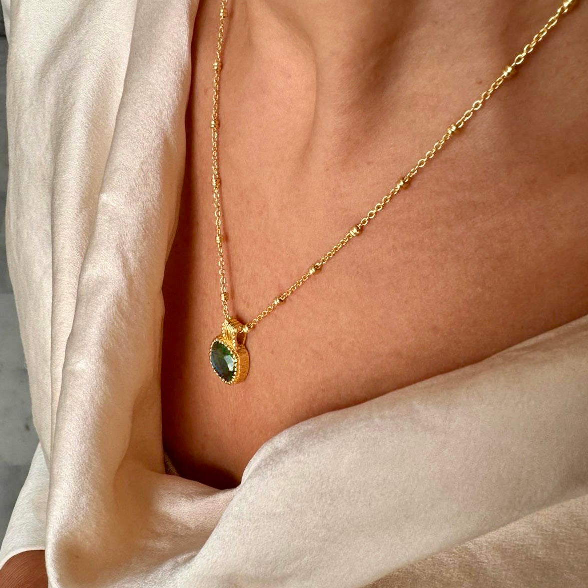 Tetra Square Gemstone Pendant with Labradorite
