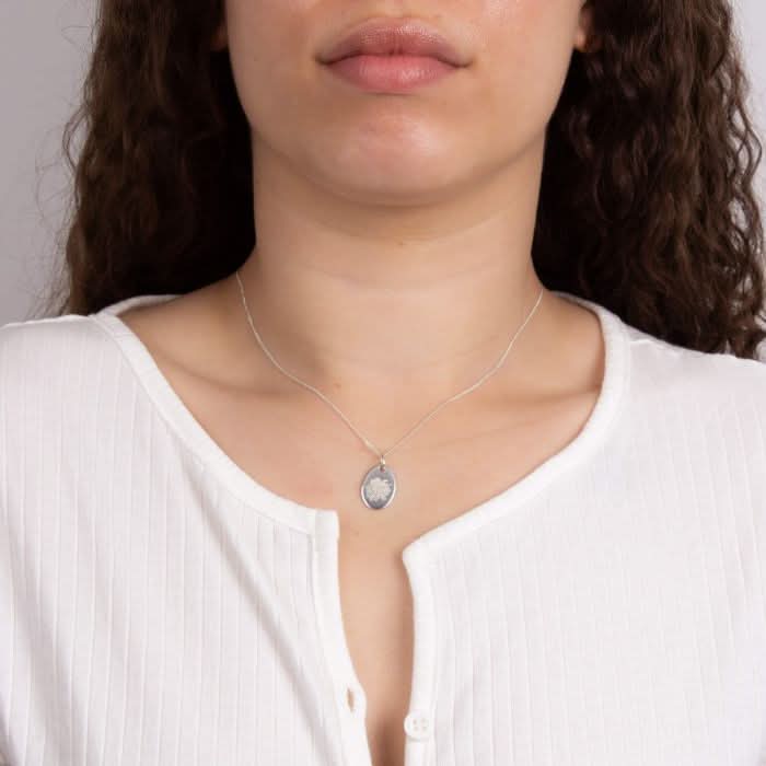 November Chrysanthemum Birth Blooms Pendant P5125